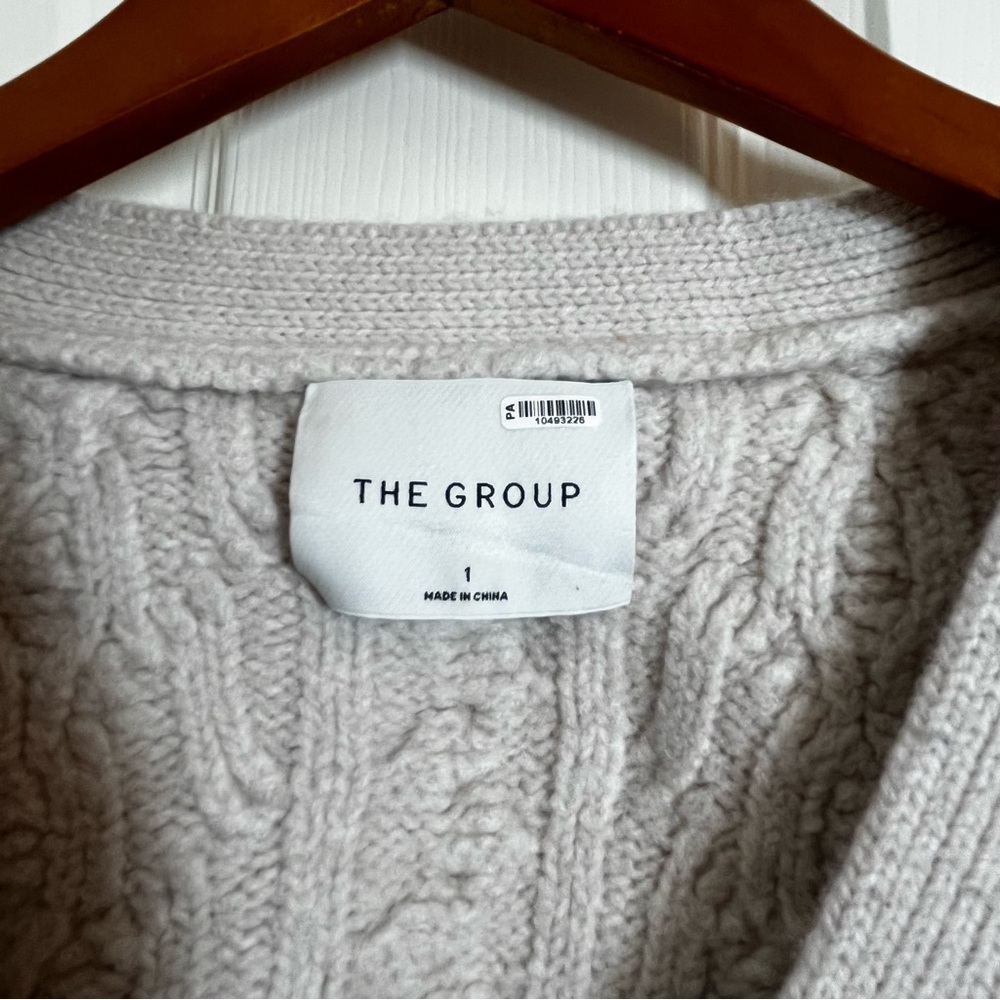 Aritzia Cream Untethered Heavy Wool Cable Knit Cardigan Size 1 Large - Picture 3 of 9